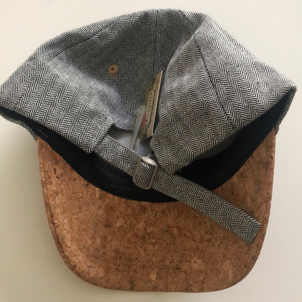 Hat with cork brim - Picture 2 of 2